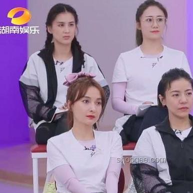 黄圣依观念下的情感独立创新观：婚前不同居的新思考
